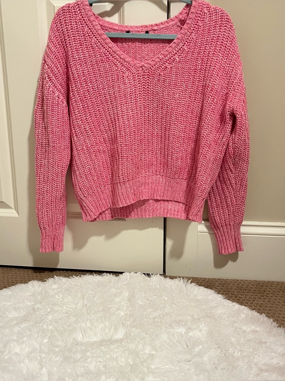 Pink V neck sweater from aqua